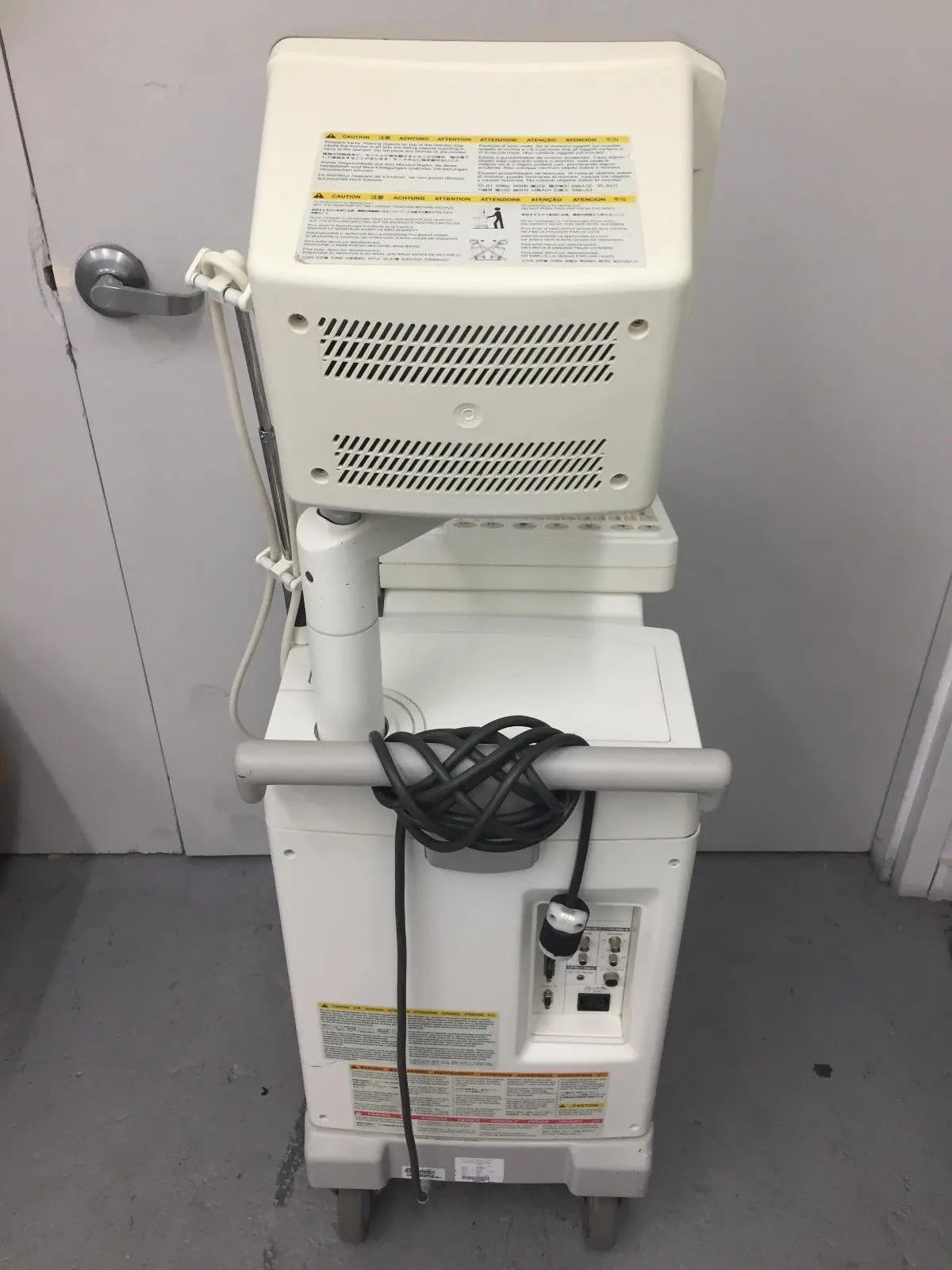 GE Logiq 200 Pro Ultrasound w/ 3Cb Probe, Version 3.16B DIAGNOSTIC ULTRASOUND MACHINES FOR SALE