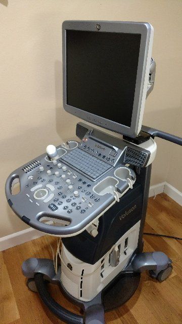GE Voluson S8 3D/4D Color Flow Ultrasound DIAGNOSTIC ULTRASOUND MACHINES FOR SALE