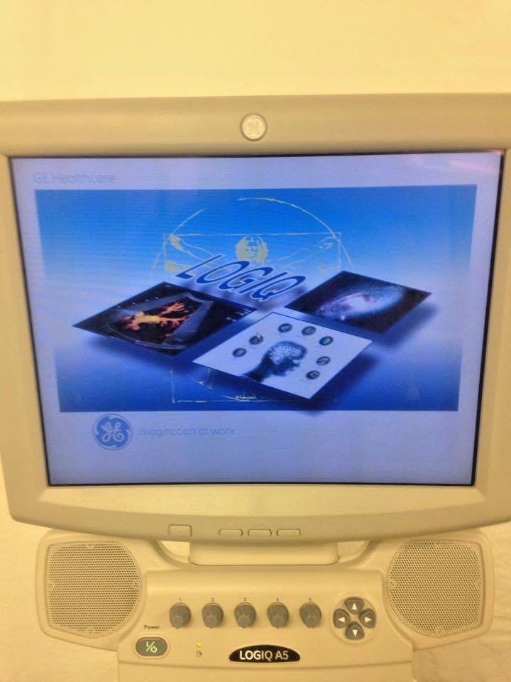 GE Logiq A5 Ultrasound Machine with 4C Abdominal and E8C Transvaginal Probes DIAGNOSTIC ULTRASOUND MACHINES FOR SALE
