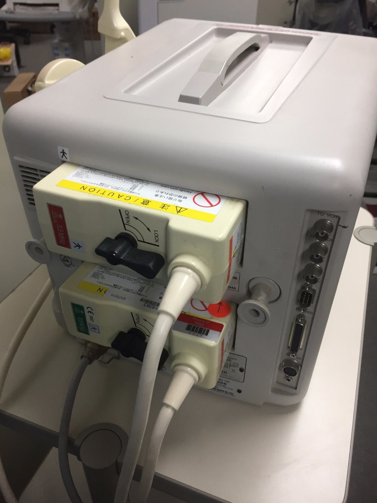 Hitachi EUB-405 Plus Ultrasound / 2 probes / 2 transducer port / printer DIAGNOSTIC ULTRASOUND MACHINES FOR SALE