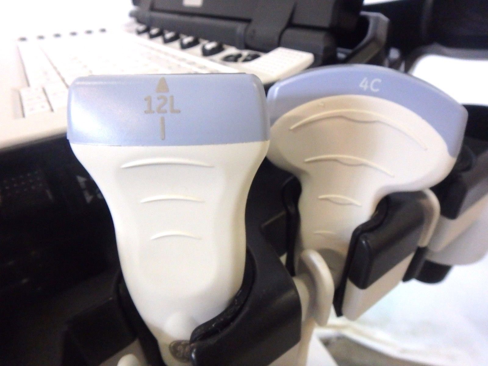 GE LOGIQ-e BT12 Portable 3D Ultrasound w/ 12L-RS Linear & 4C-RS Convex Probes DIAGNOSTIC ULTRASOUND MACHINES FOR SALE