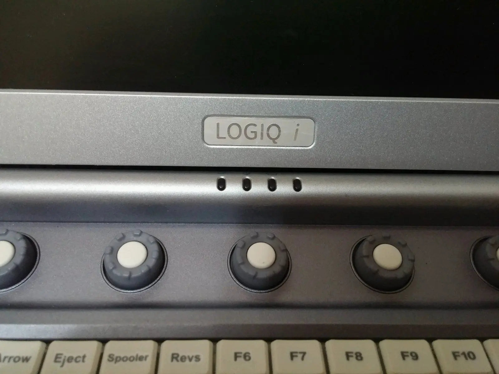 Portable Ultrasound Machine GE LOGIQ i 2007 with 2 Transducers DIAGNOSTIC ULTRASOUND MACHINES FOR SALE