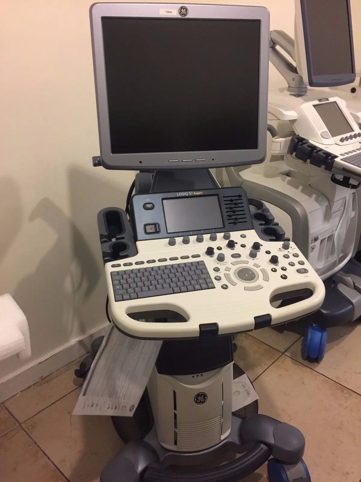 GE Logiq S7 Expert Ultrasound - Demo ( never pre-owned) 2016 DIAGNOSTIC ULTRASOUND MACHINES FOR SALE