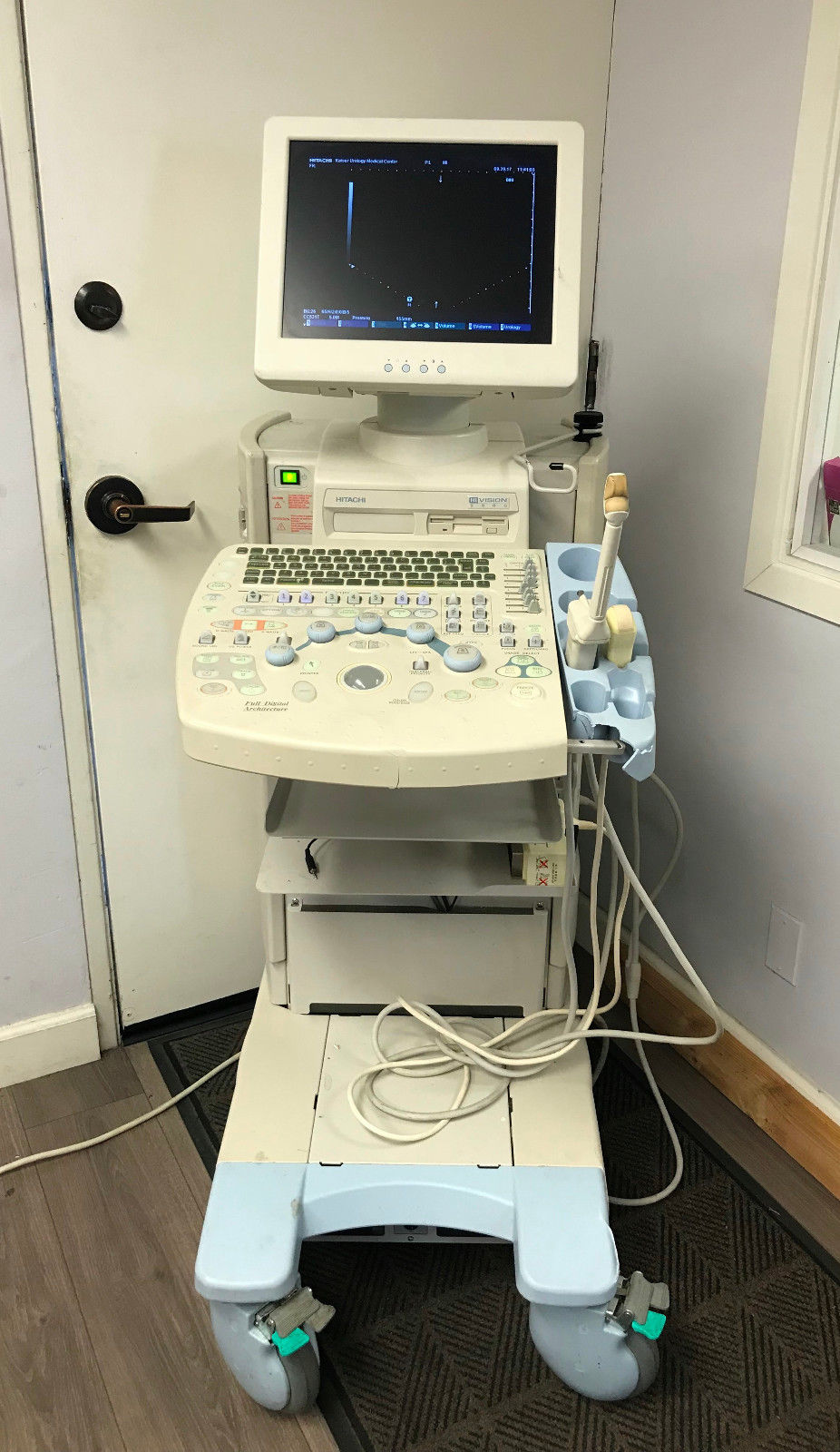 Hitachi HI Vision 5500 Ultrasound Diagnostic Scanner EUB-5500 w/ 3 Transducers DIAGNOSTIC ULTRASOUND MACHINES FOR SALE