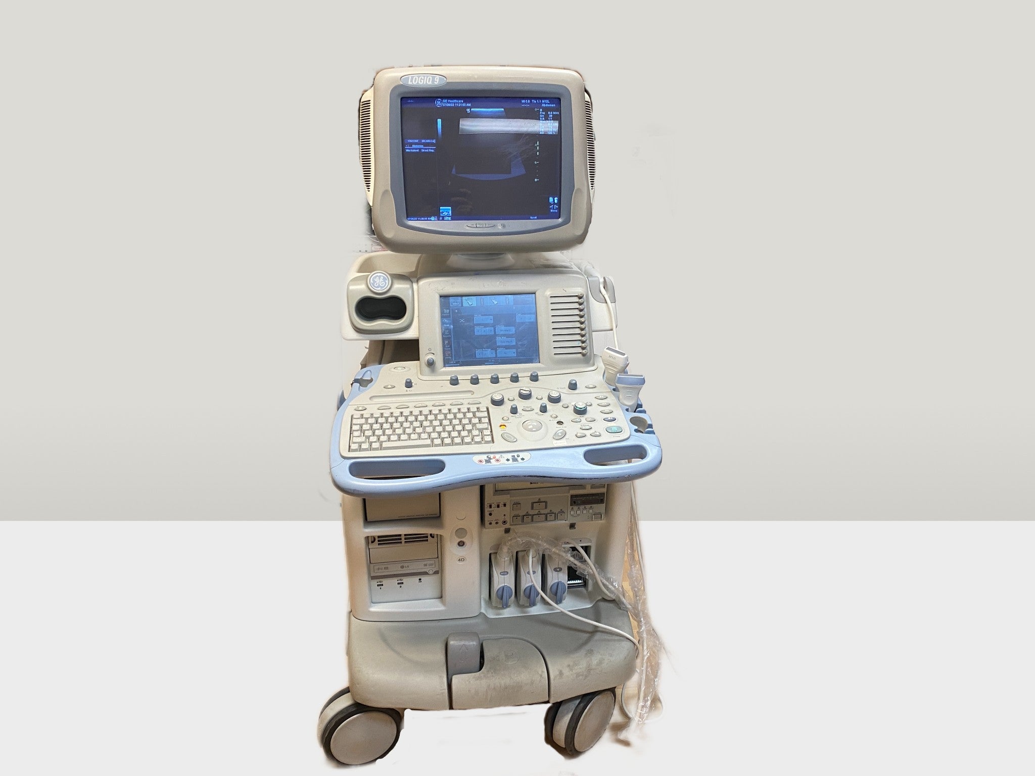 GE LOGIQ 9 ULTRASOUND MACHINE WITH 3 PROBES (M12L, E8C, 9L) 2005 DIAGNOSTIC ULTRASOUND MACHINES FOR SALE