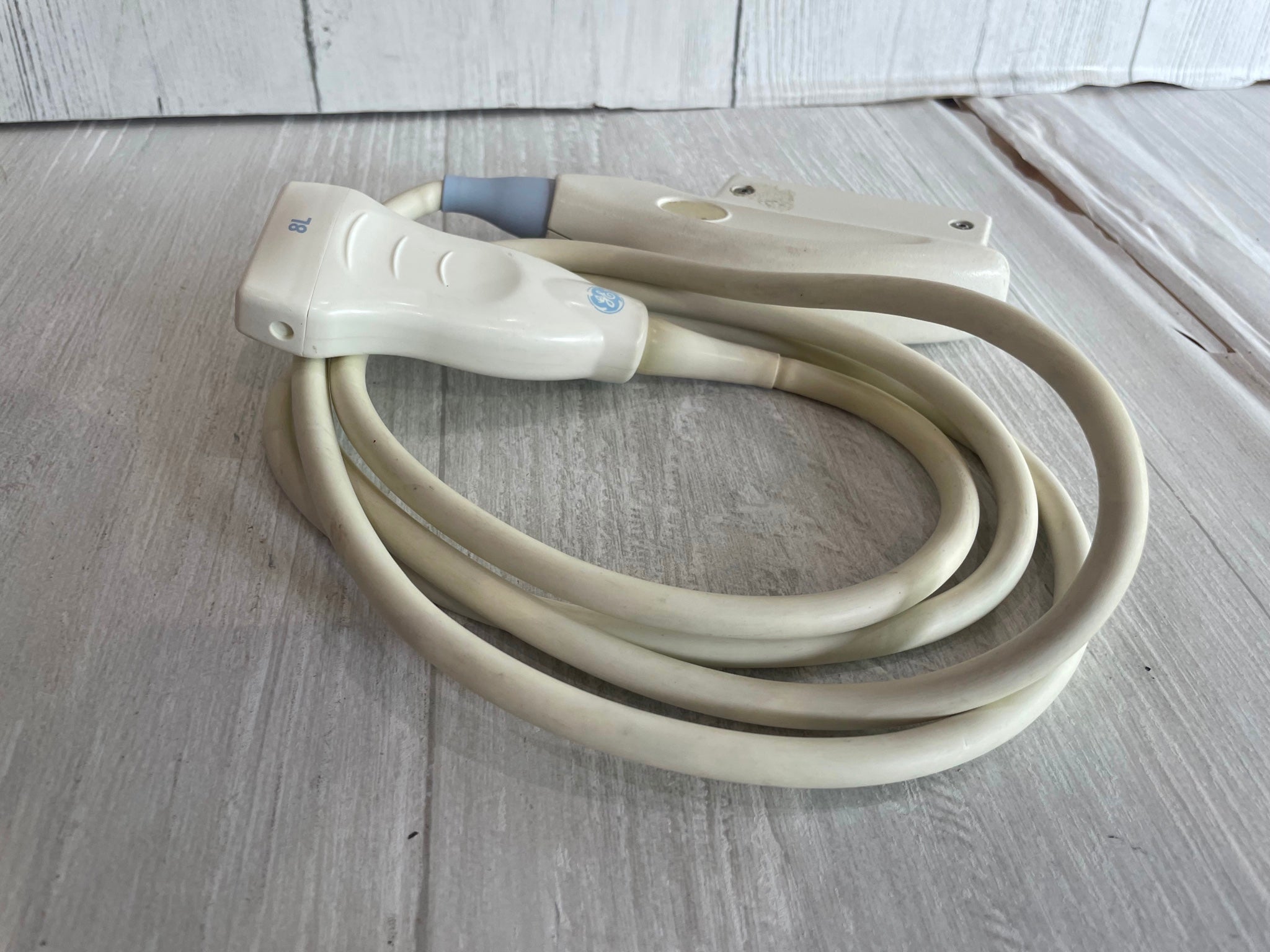 GE 8L-RS Compact Ultrasound Probe Transducer 2007 DIAGNOSTIC ULTRASOUND MACHINES FOR SALE