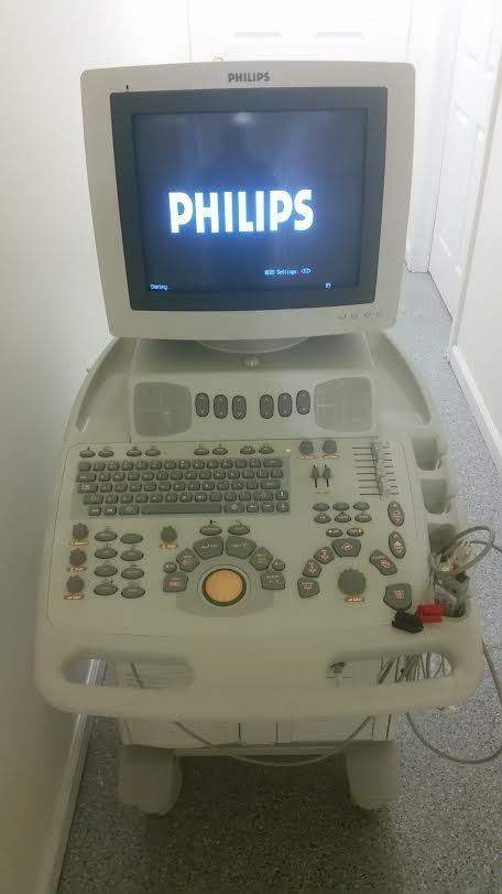 PHILIP ENVISOR HD ULTRASOUND MACHINE. NO PROBES. WORKS FINE