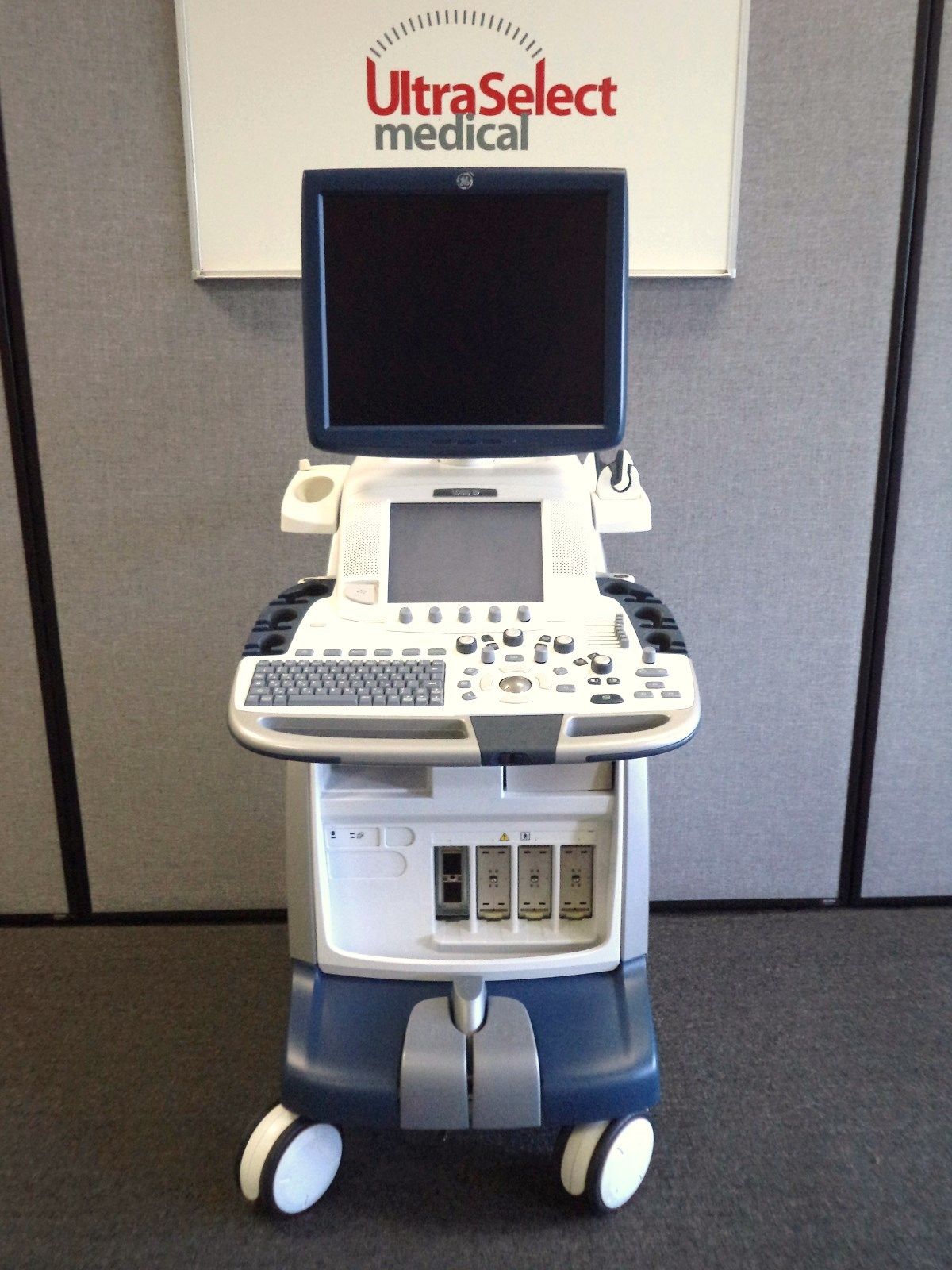 GE Logiq E9 Ultrasound System  Excellent Scanner