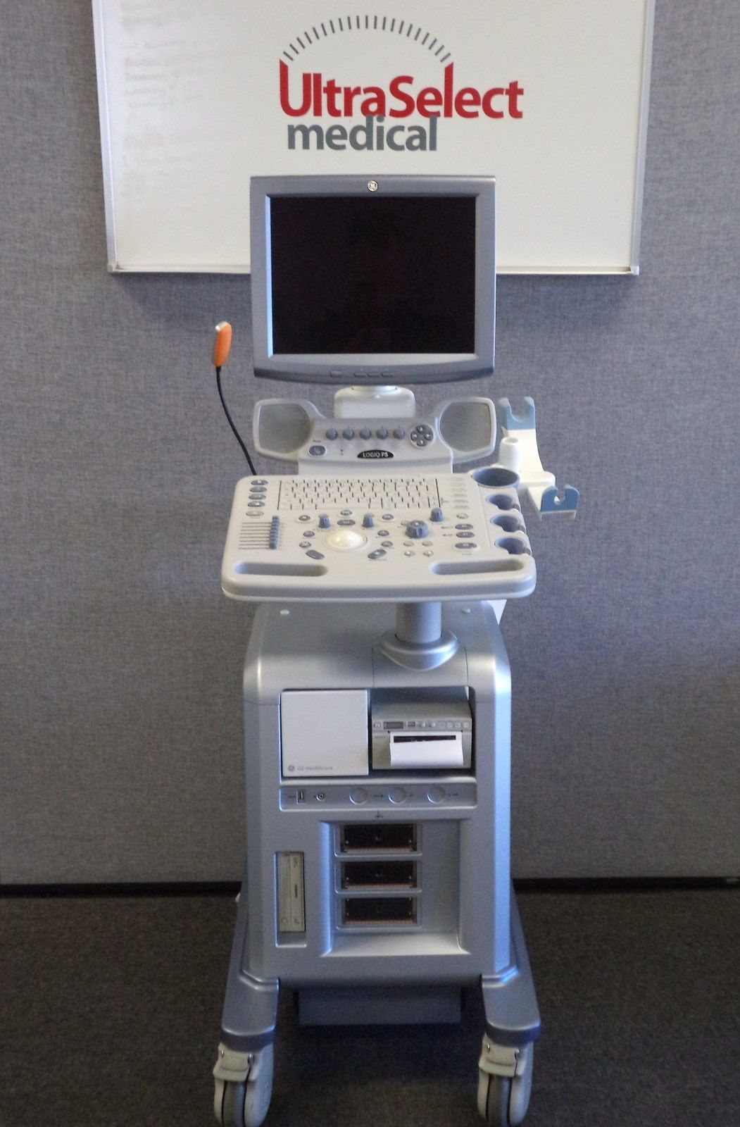 GE Logiq P5 System with 3D/4D Imaging and 2 Probes DIAGNOSTIC ULTRASOUND MACHINES FOR SALE