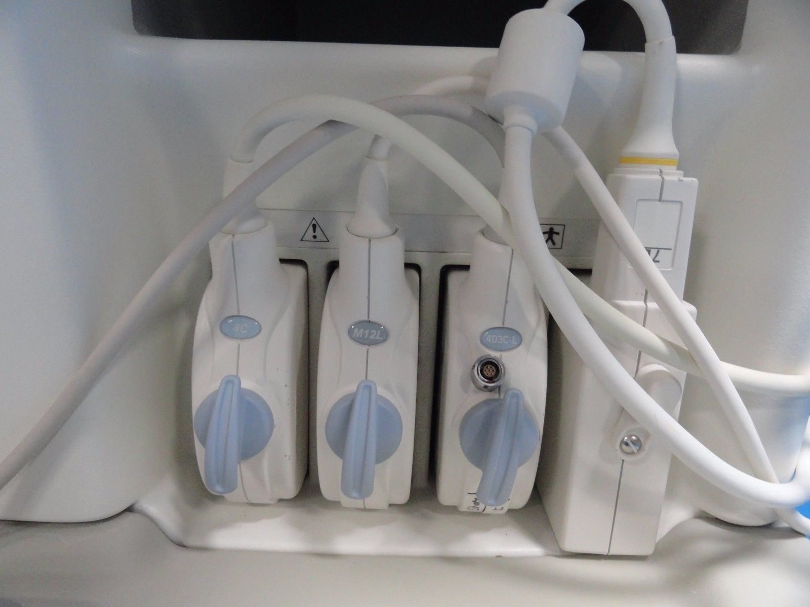 GE Logiq 9 LCD Ultrasound System W/ M12L, 7L, 4C, 4D3C-L Probes & Printer 10369 DIAGNOSTIC ULTRASOUND MACHINES FOR SALE