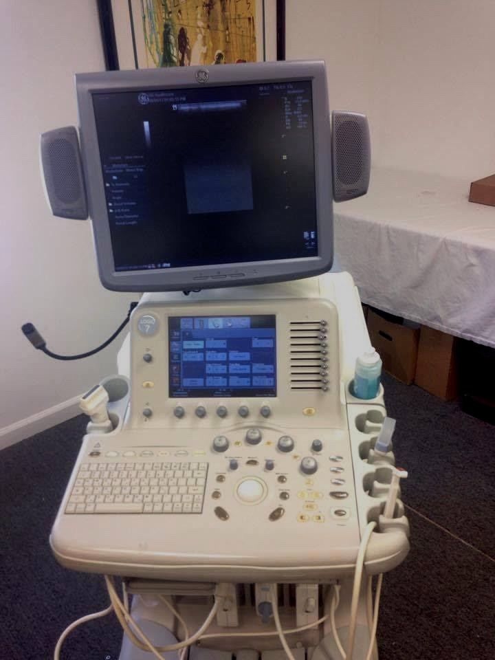 GE Logiq 7 Ultrasound Machine. OB/GYN Radiology Probes available 3.5C, E8C, 9L DIAGNOSTIC ULTRASOUND MACHINES FOR SALE