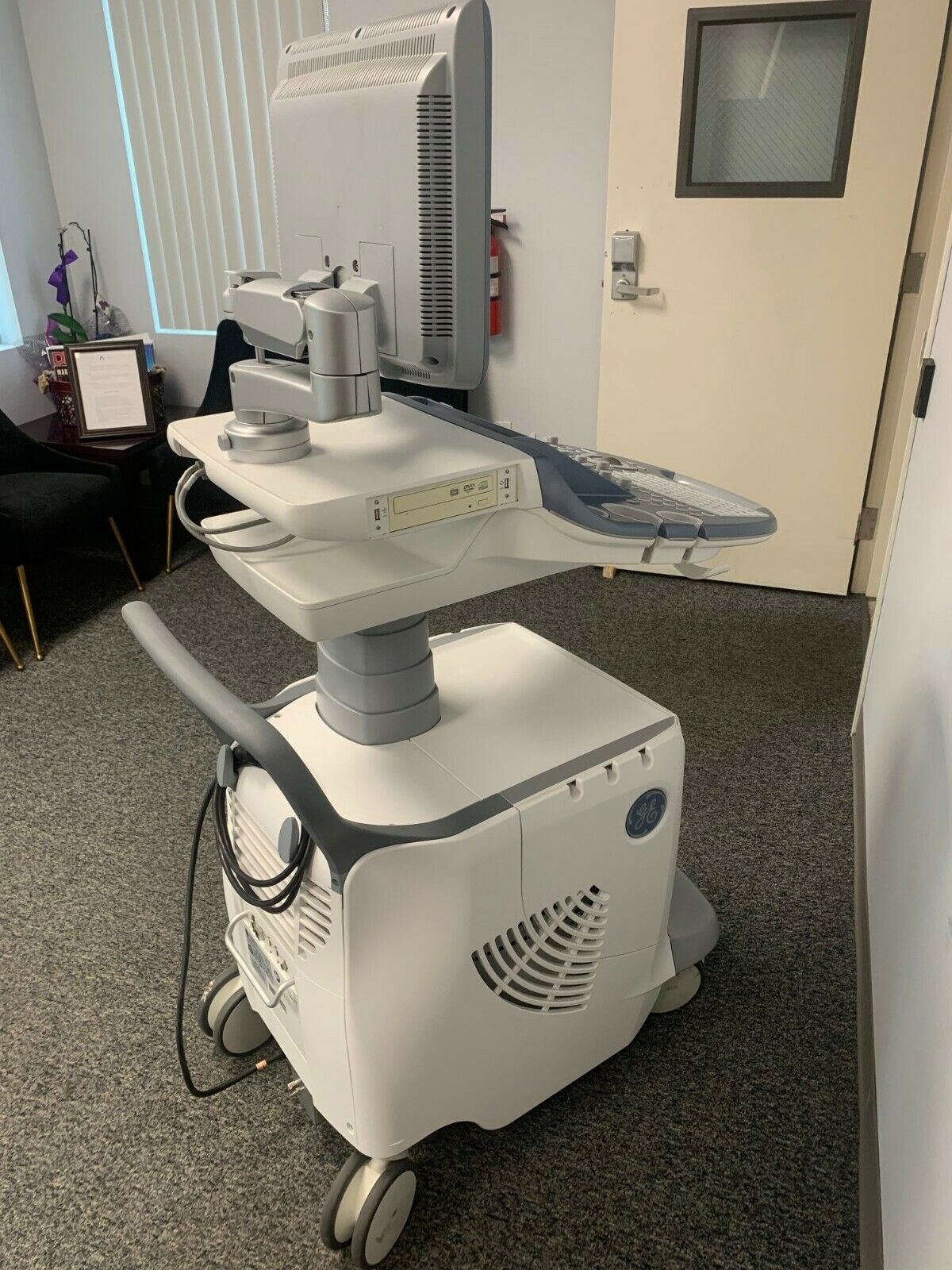 GE Voluson E8 BT13 (HDLive) Ultrasound Machine DIAGNOSTIC ULTRASOUND MACHINES FOR SALE