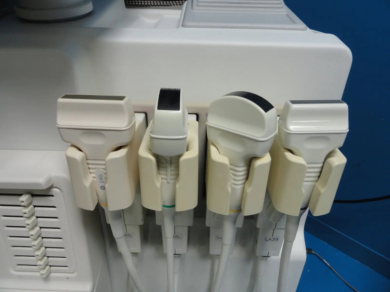 GE LOGIQ 700 MR ULTRASOUND W/ 548c 348c LA39 & 546L Probes Manual Disks F.Switch DIAGNOSTIC ULTRASOUND MACHINES FOR SALE