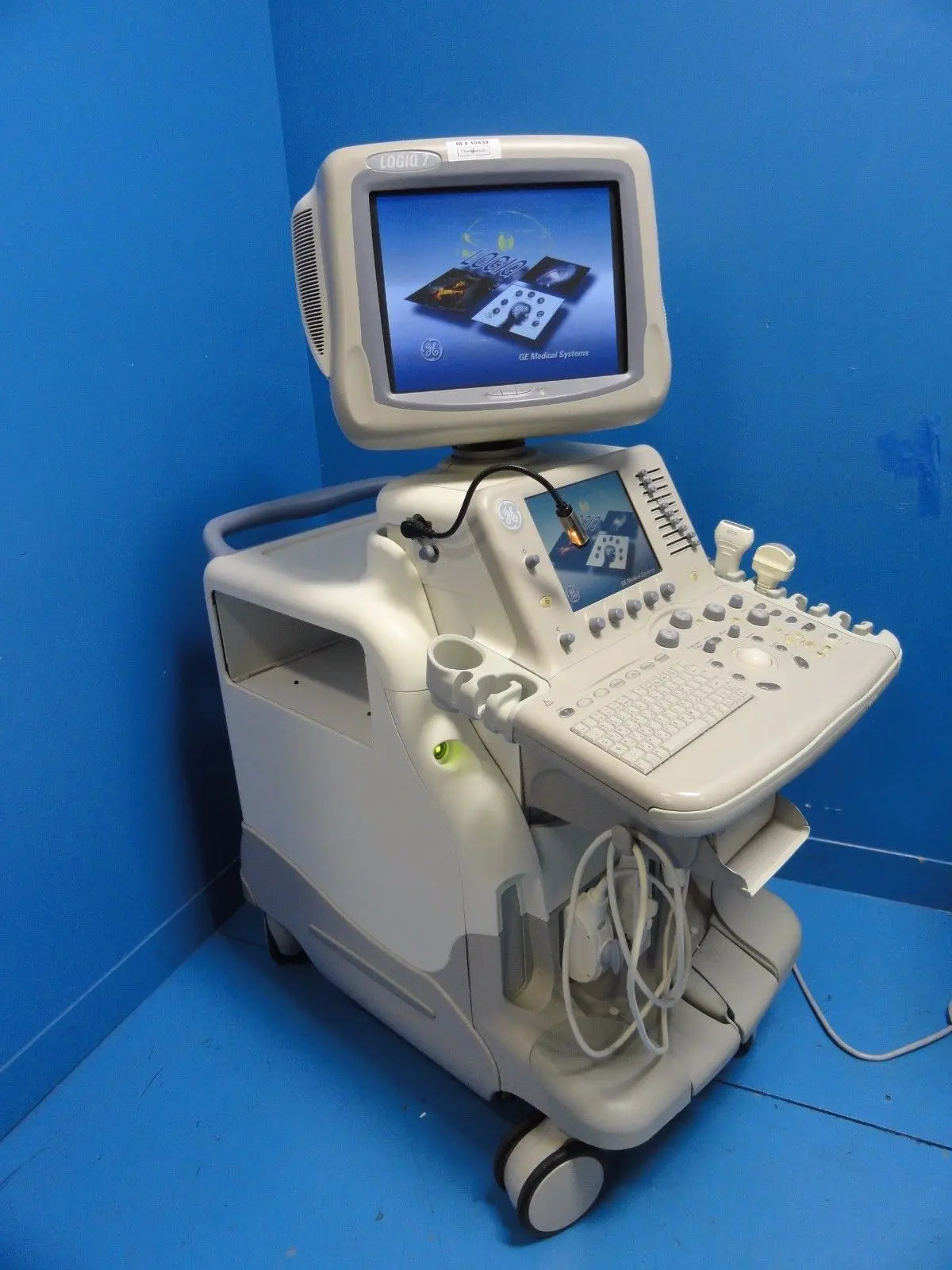 2004 GE Logiq 7 Ultrasound System W/ M12L, 3.5C Probes & B/W Printer (10439) DIAGNOSTIC ULTRASOUND MACHINES FOR SALE