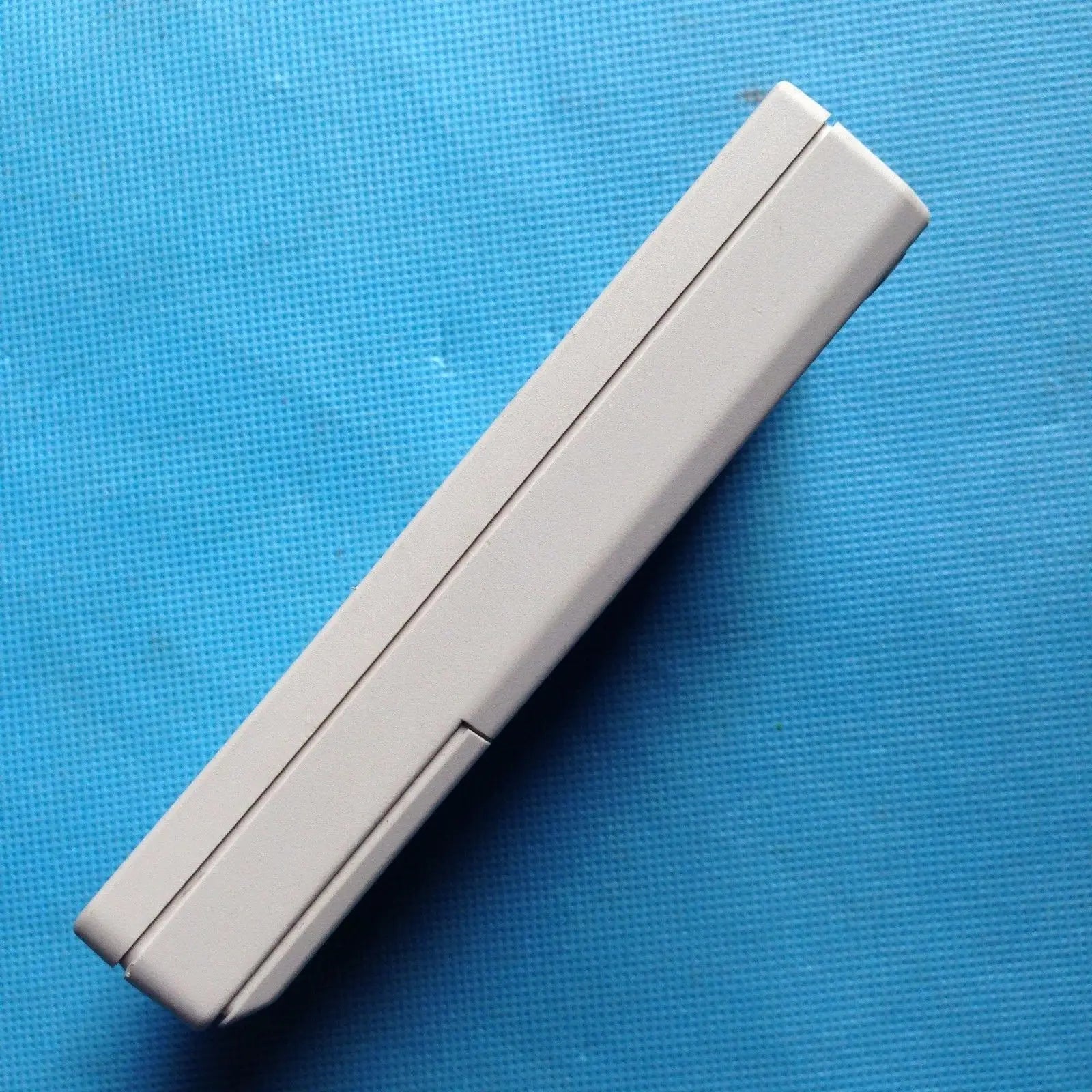 GE Medical Systems Ultrasound Tester Bite Hole Indicator  KZ200800  AS-IS DIAGNOSTIC ULTRASOUND MACHINES FOR SALE