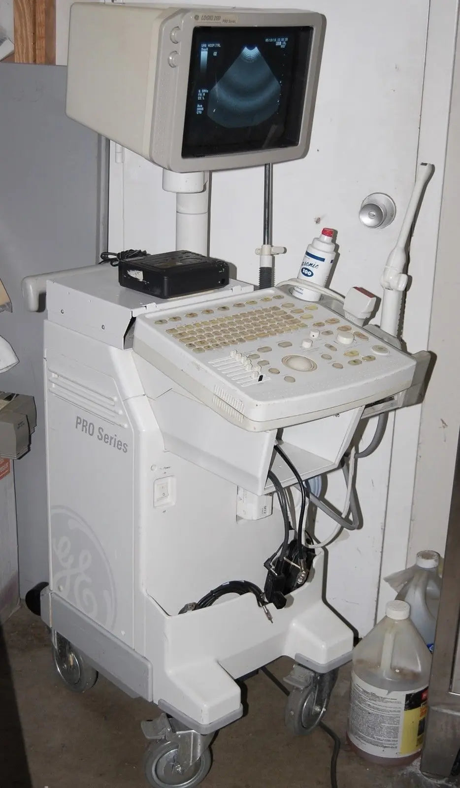 GE Logiq 200 Pro Ultrasound with 2 Transducer Probe Imaging Urology OBGYN #12367