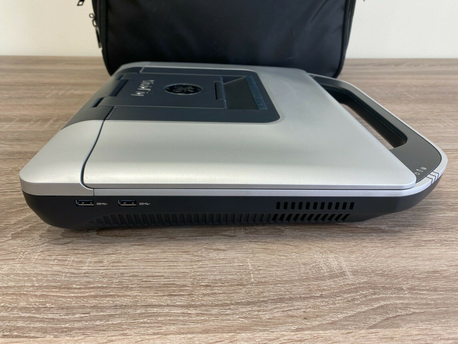 GE Vivid iQ Premium Portable Ultrasound System w/ M5Sc-Rs & 9L-Rs Probes DIAGNOSTIC ULTRASOUND MACHINES FOR SALE