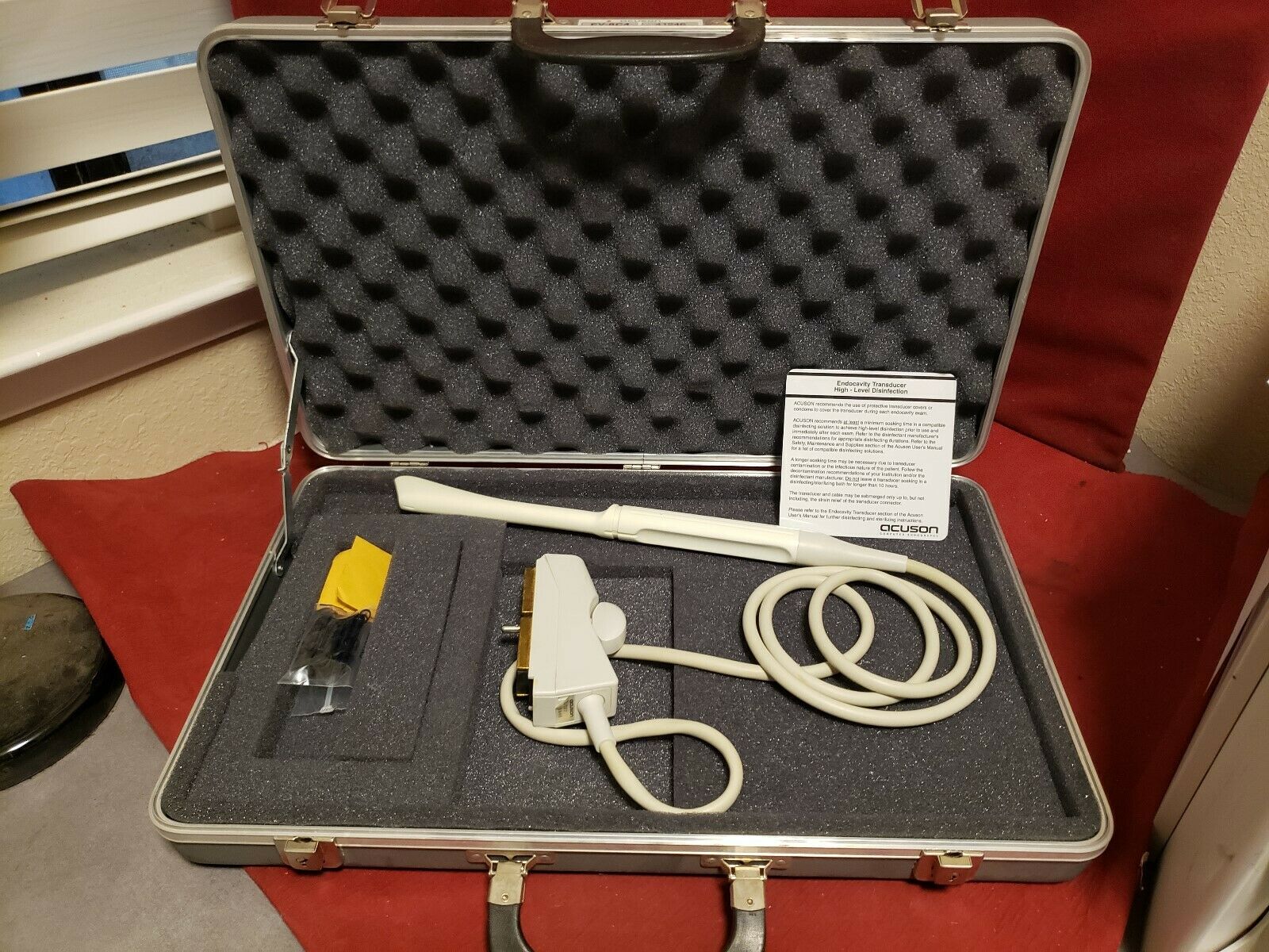 Acuson EV7 Linear Probe Endocavity Transducer Ultrasound w/Case -6281 DIAGNOSTIC ULTRASOUND MACHINES FOR SALE