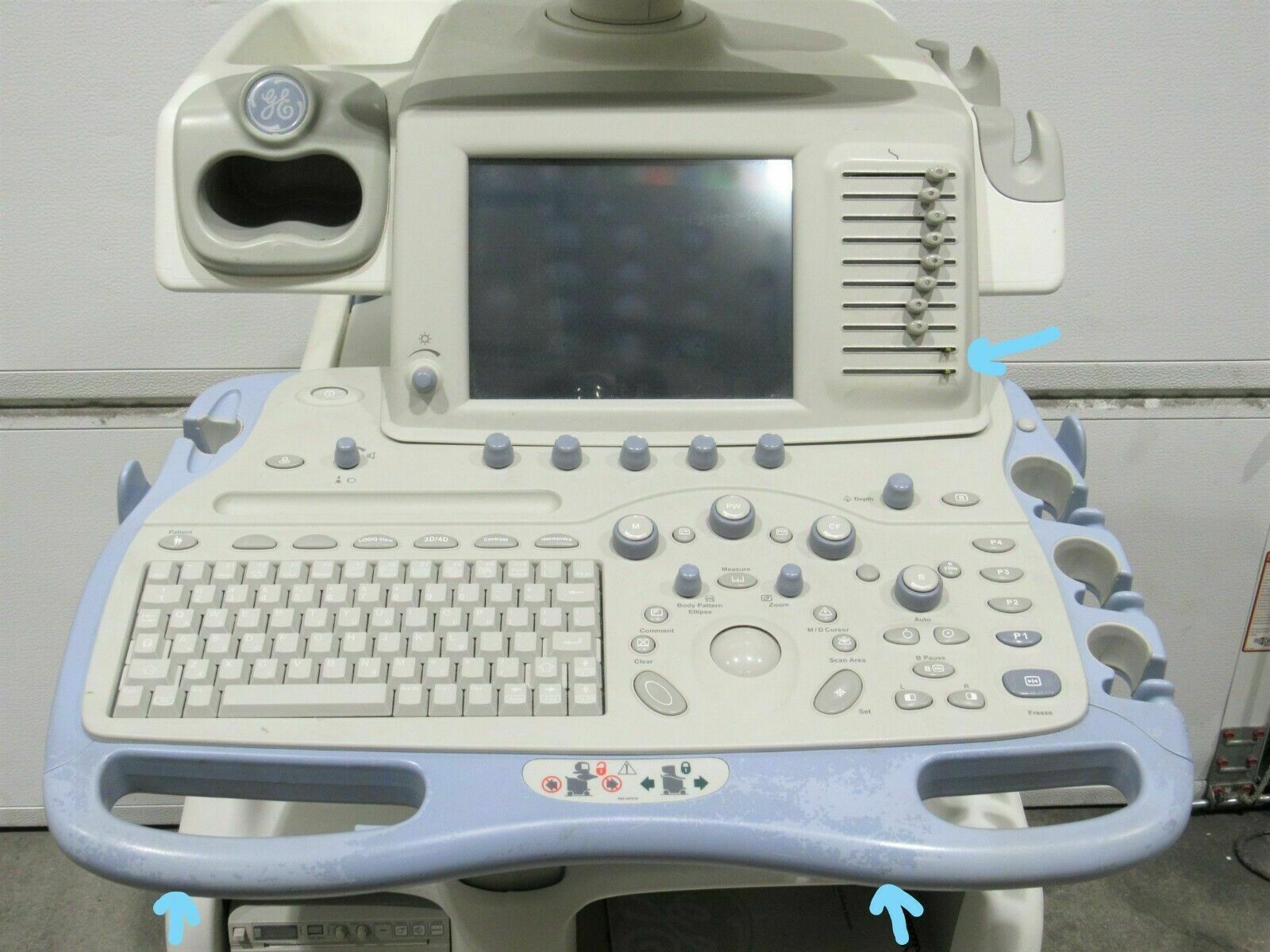 GE Model Logiq 9 2404587 Ultrasound Machine Power Issues For Parts or Repair DIAGNOSTIC ULTRASOUND MACHINES FOR SALE